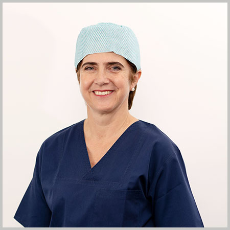 Dr. Ortrun Gündisch - OP-Kleidung